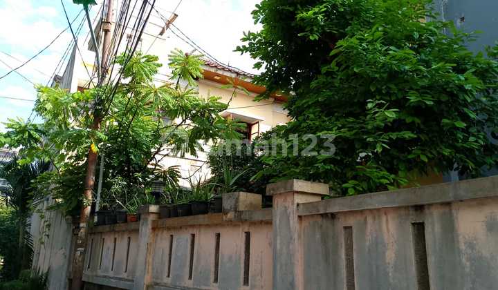 Rumah Murah 2 Lantai Di Slipi,cocok Untuk Kost Luas 305 M 2