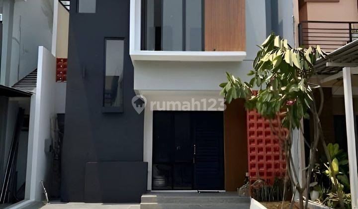 Dijual Rumah Baru Siap Huni, Nyaman Dan Asri, Posisi Hadap Taman, Cluster Catalonia, Bsd City 1