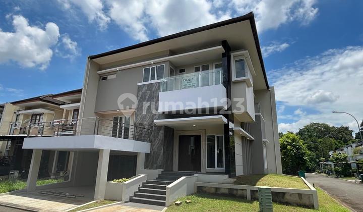 Dijual rumah mewah bangunan mandiri siap huni dikawasan hijau the green, bsd
