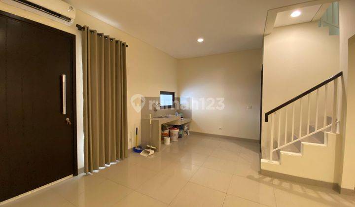 Disewa Rumah Rapih Siap Huni Semi Furnished Cluster Amarine, Bsd 2