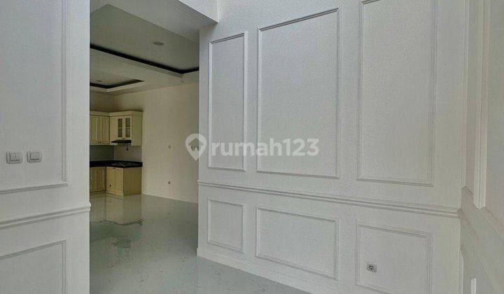 Dijual Rumah Baru Bangunan Mandiri Hook, Siap Huni di Nusaloka, Bsd City 2