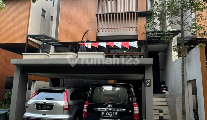 Dijual Rumah Dikawasan Premium Bsd Siap Huni, Sudah Furnished, Lingkungan Aman Dan Nyaman Di Cluster Caelus