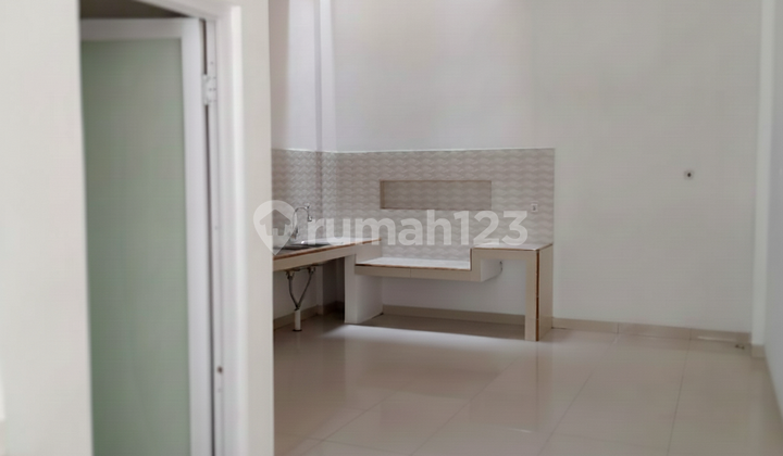 Rumah 3 Lantai Teluk Gong, Jakarta Utara Siap Huni Strategis 2