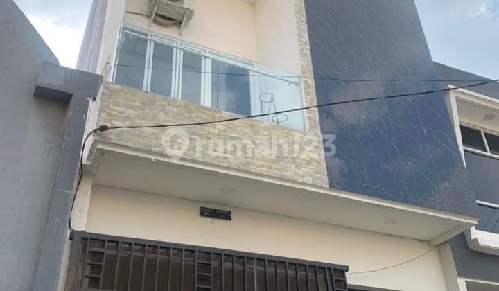 Rumah Minimalis Modern 3 Lantai Poris Indah Siap Huni Rumah Minimalis Modern 3 Lantai Poris Indah Siap Huni