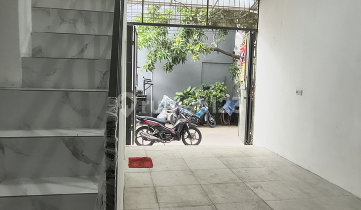 Rumah Baru 2 Lantai Siap Huni - Jelambar Jakarta Barat | SHM 2