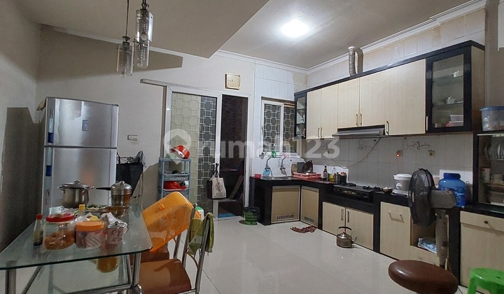 Strategis! Rumah Jembatan Dua Dekat Pasar Cocok Toko / Usaha 2