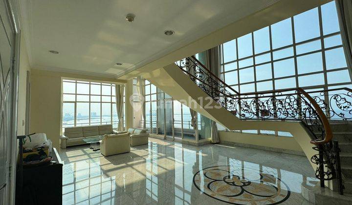 Disewakan Penthouse 2lt Furnished View Ocean di Pantai Mutiara 1