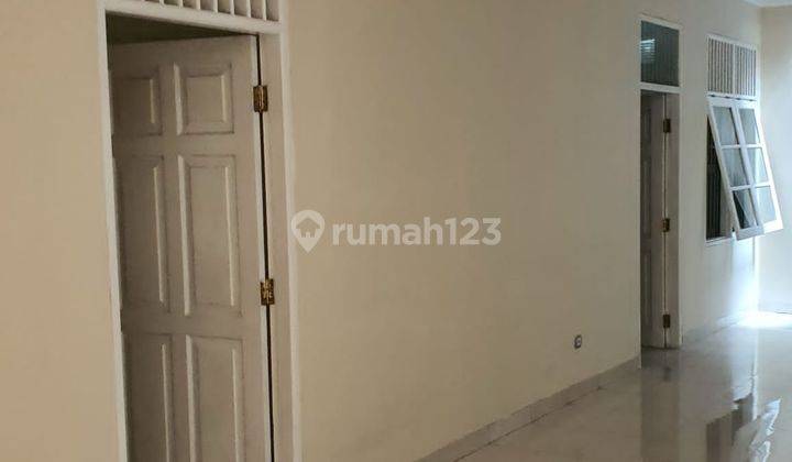 Dijual Rumah Cantik Di Komplek 1b Semi Furnished, Gading Serpong  2