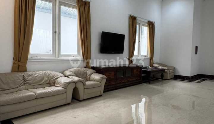 Dijual rumah senayan ukuran 435m2 jarang ada ready huni ! 2