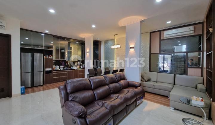 Disewakan rumah golf island 8x15 full furnish bagus ! 2