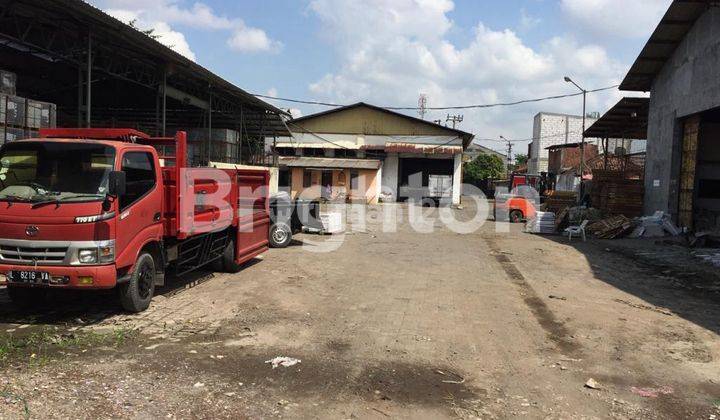 TANAH + 4 GUDANG BERADA DI AREA BISNIS DI DEMAK, SURABAYA 2