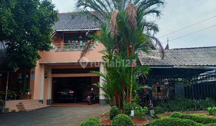 Rumah mewah 2 Lt di tanah baru Depok 1