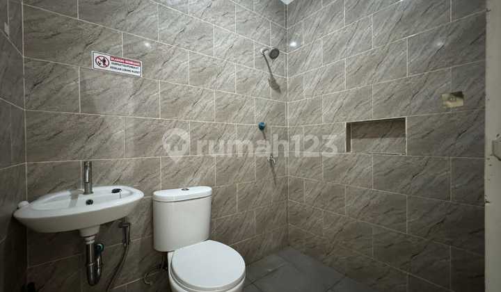 Exclusive Boarding House for Sale - Tomang, West Jakarta 2