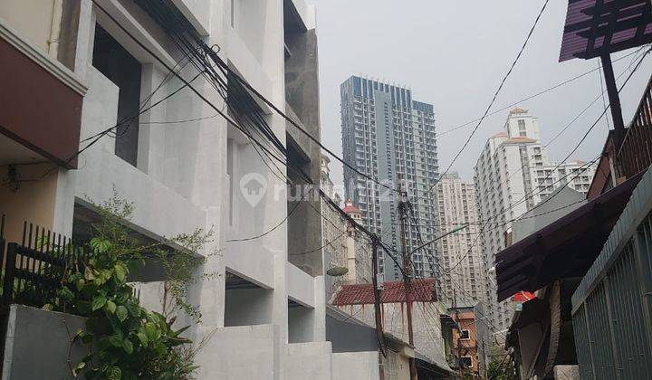 Di Jual Rumah Baru Sudah Sertifikat Tanjung Duren 3 Lantai Bagus 1