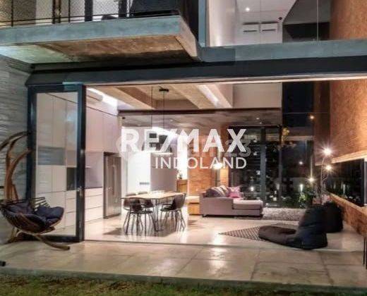 Jual Rumah Minimalis 3 Lantai Cantik di Jakarta Selatan 1