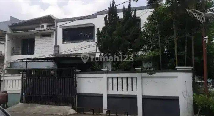 Jual Rumah Hook Siap Huni 2 Lantai Furnished Bagus  1