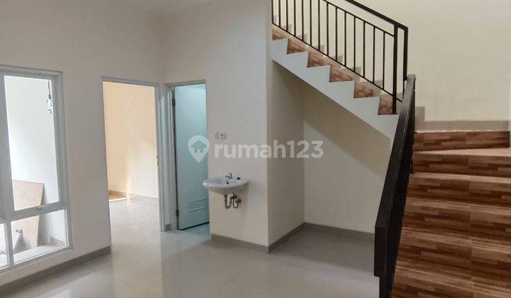 Jual Murah Rumah Baru 2 Lantai Baru Unfurnished Bagus  2