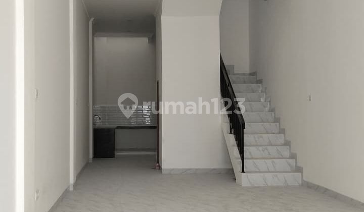 Jual dan Sewa Ruko Premium 3 Lantain Strategis di Tanjung Duren