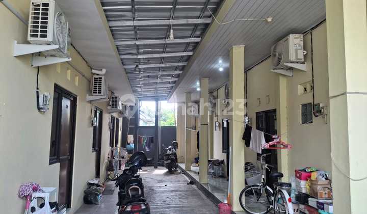 Boarding house, 2