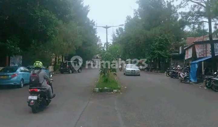 Land and Building of Tembalang Raya 2