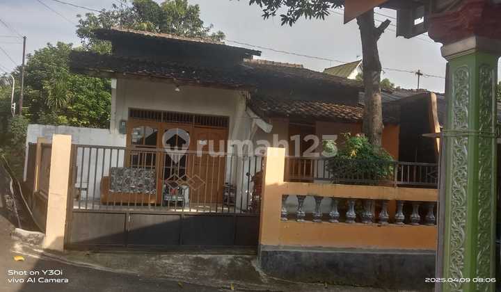 Dijual Rumah Sambiroto 1
