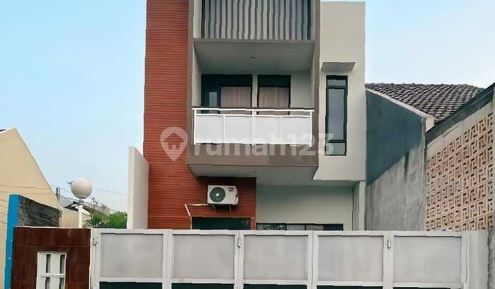 Dijual Rumah Woltermongisidi 2