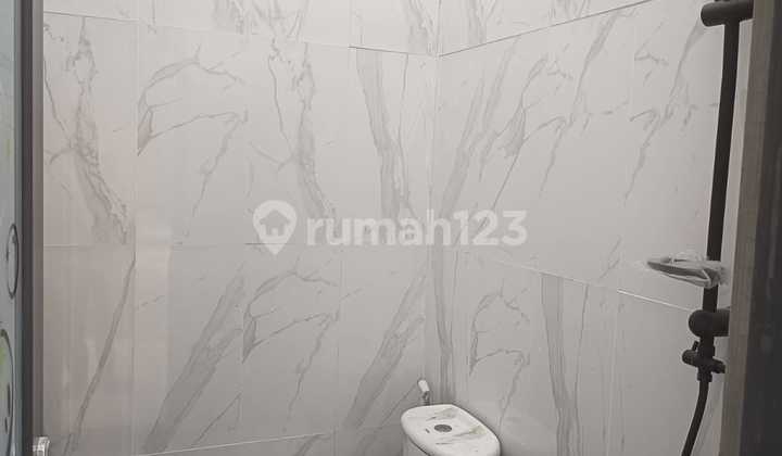 Rumah, Rumah,
