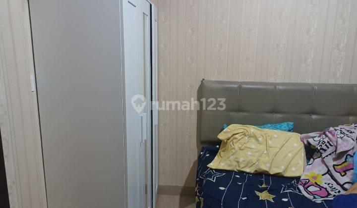Rumah 2 lantai full furnish, disewa segera. Murah 10
