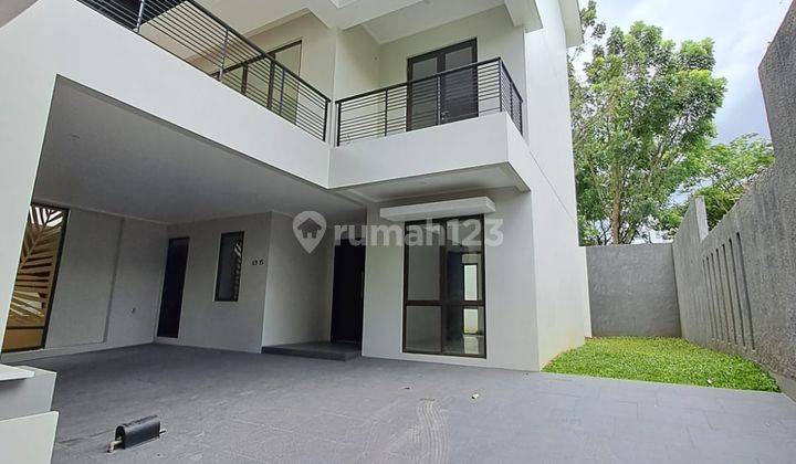 Dijual Rumah Bagus 3 Lantai Rapih Siap Huni Cluster Primavera  1