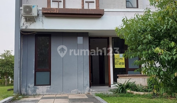 Beautiful Ready-to-Live House in the Heart of BSD City at an Attractive Price 1