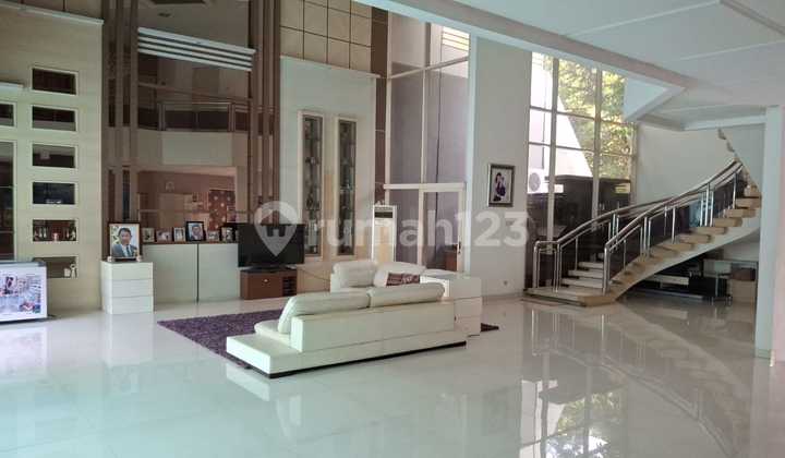 Rumah Mewah Dan Bagus Luas 700m Dengan Kolam Renang Di Sunter