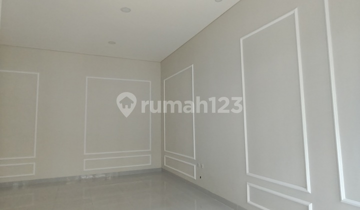Rumah Brand New 3 Lantai Di Atlanta Village 2