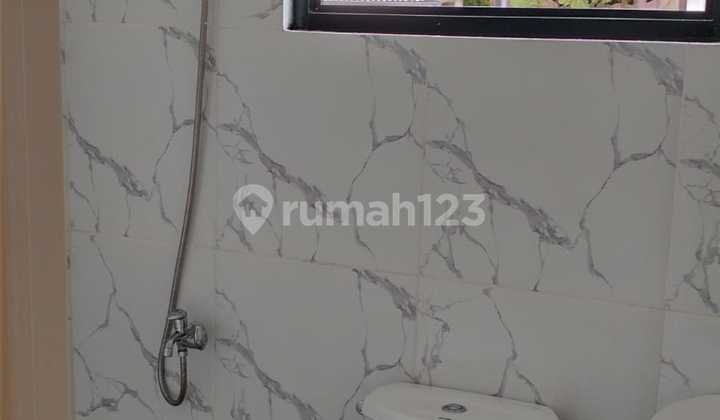 Rumah Brand New di Sektor 8B 2