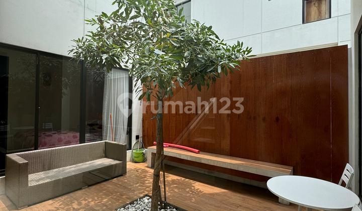 Rumah Full Furnished Di Cluster Mozart Symphonia