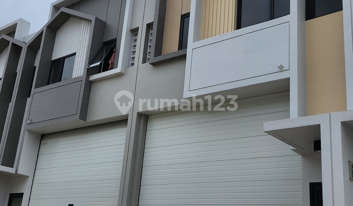 Gudang Baru Luas 132m2 Di Taman Tekno X Bsd