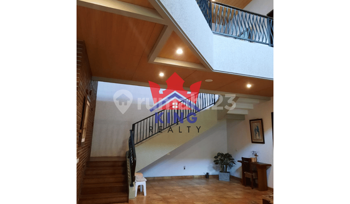 Rumah Villa 2 Lantai Furnished SHM 1