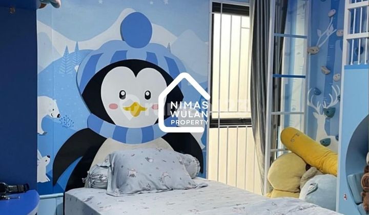 Modern 3.5-Story House for Sale, Ready to Occupy 2