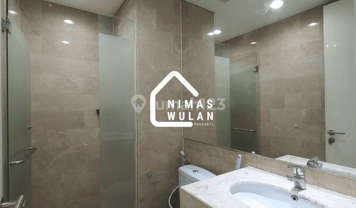 kamar mandi disewakan the grove apartement full