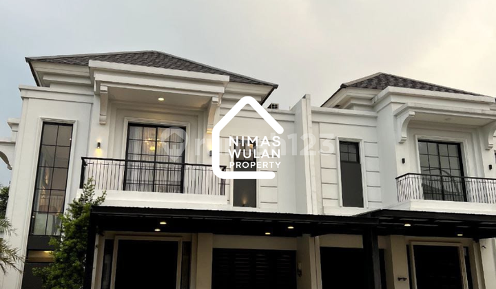 For Sale Luxury Cluster in Golf Area with American Classic Style