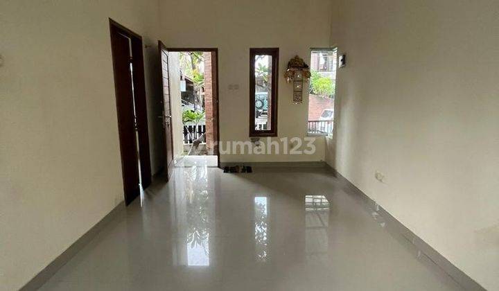 Rumah 2 Lantai One Gate Dekat Batubulan Dan Dyatmika School 9