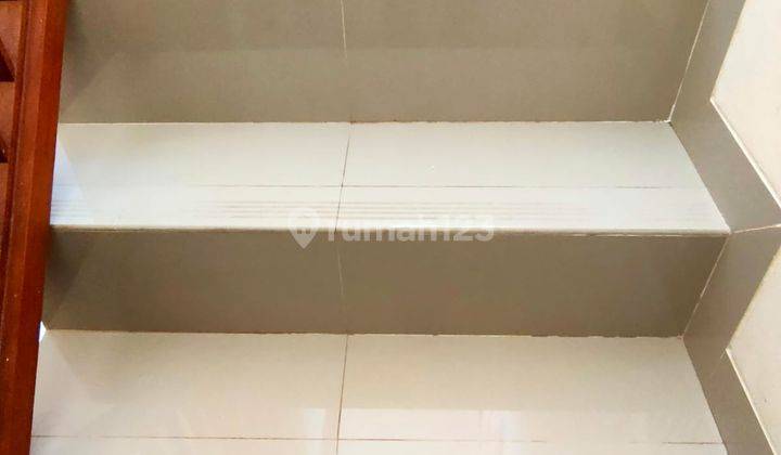 Rumah Hook 2 Lantai One Gate Dekat Batubulan Dan Dyatmika School 8