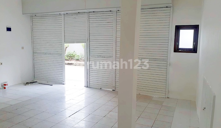 TOKO FULL RENOVASI TERLETAK DI PINGGIR JALAN UTAMA DEKAT SEKOLAH 1