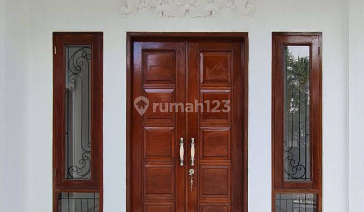 Rumah Exclusive Style Eropa Klasik Lingkungan Elite Dekat Unud 2