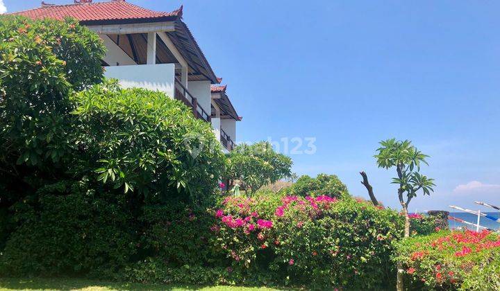 INVESTASI VILLA MEWAH DEPAN PANTAI DI AMED KARANGASEM 2