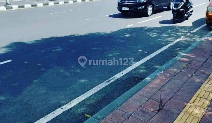 TANAH PREMIUM DI JALAN UTAMA SUNSET ROAD DEKAT PANTAI DOUBLE SIX 2