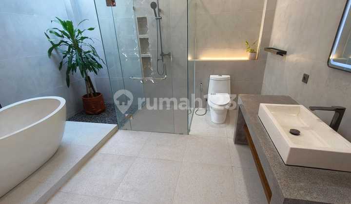 Brand New Villa Near Saba Beach and Purnama Beach