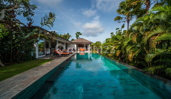 Villa Mewah Dengan Dapur Model Eropa Dekat Pantai Savaya Villa Mewah Dengan Dapur Model Eropa Dekat Pantai Savaya