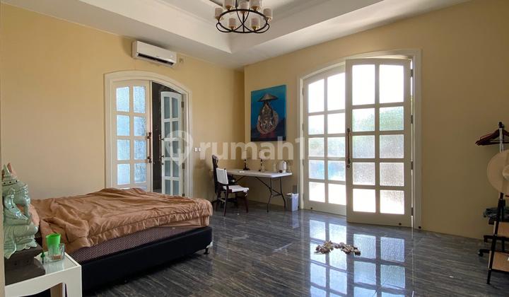 VILLA MEWAH 3,5 LANTAI DEKAT TAMAN RAMA SCHOOL 2