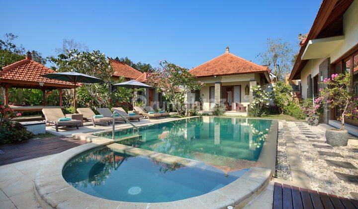 VILLA MEWAH LOKASI STRATEGIS HANYA 6 MENIT KE GWK VILLA MEWAH LOKASI STRATEGIS HANYA 6 MENIT KE GWK