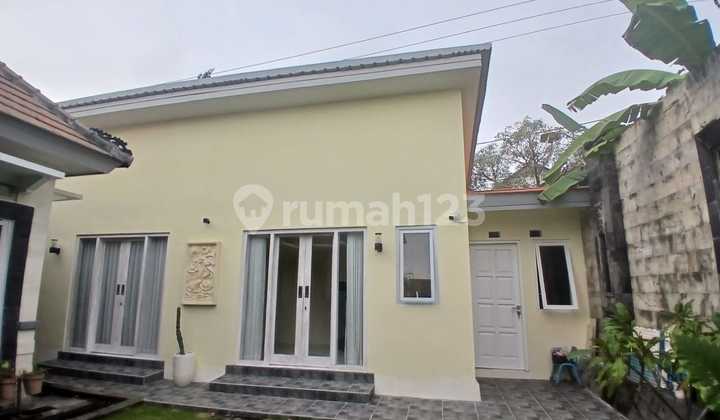 Turun Harga Rumah 2 Lantai Kawasan Perumahan Dekat Tol Bali Mandara